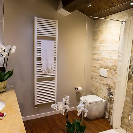 Charme Celestino V° ベッド・アンド・ブレックファスト ラクイラ