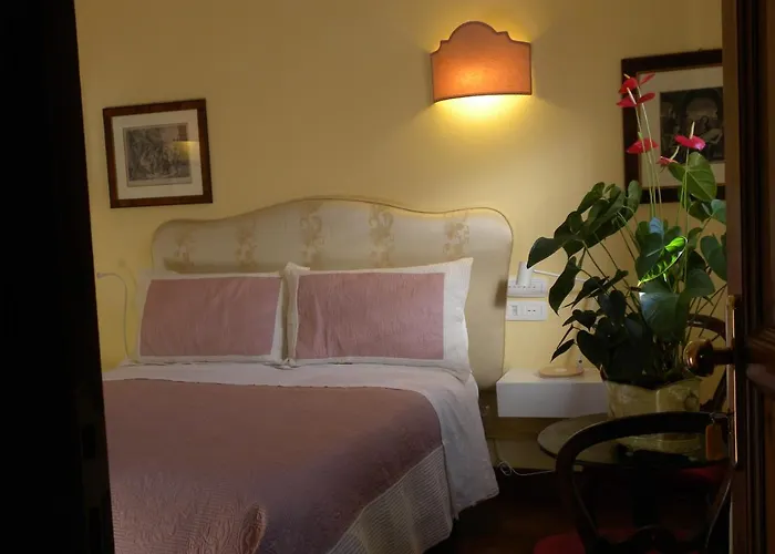 Alojamento de Acomodação e Pequeno-almoço Charme Celestino V° 4*